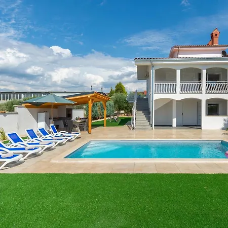 Amazing In With Wifi Holiday home *