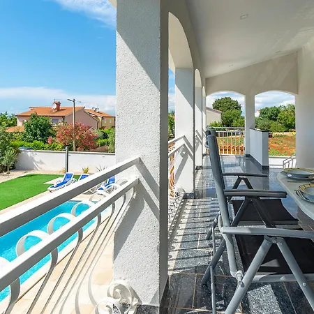Amazing In With Wifi Holiday home