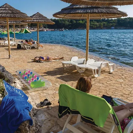 Holiday home Amazing In With Wifi Rosini